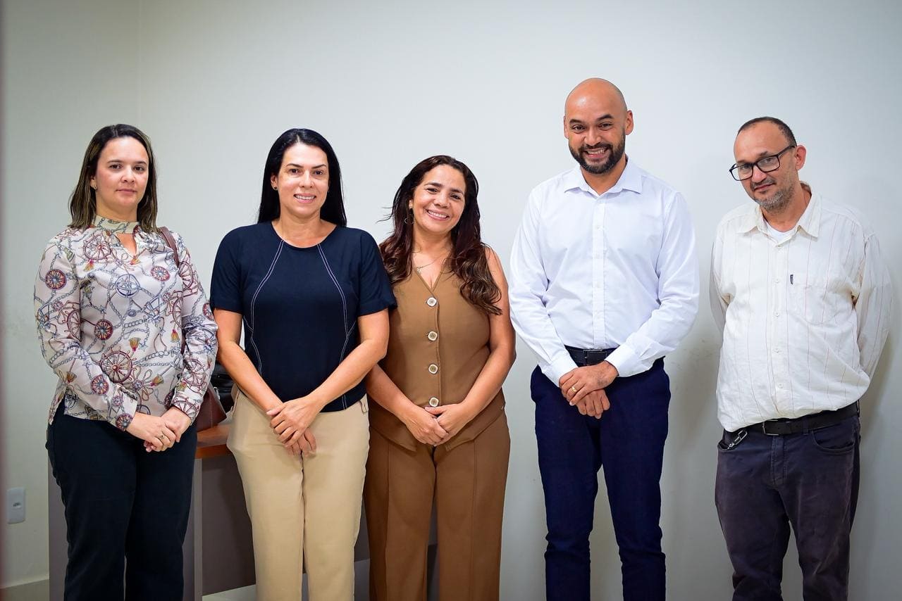 Estado realiza visita técnica às futuras instalações do Centro Integrado de Atendimento à Criança e ao Adolescente