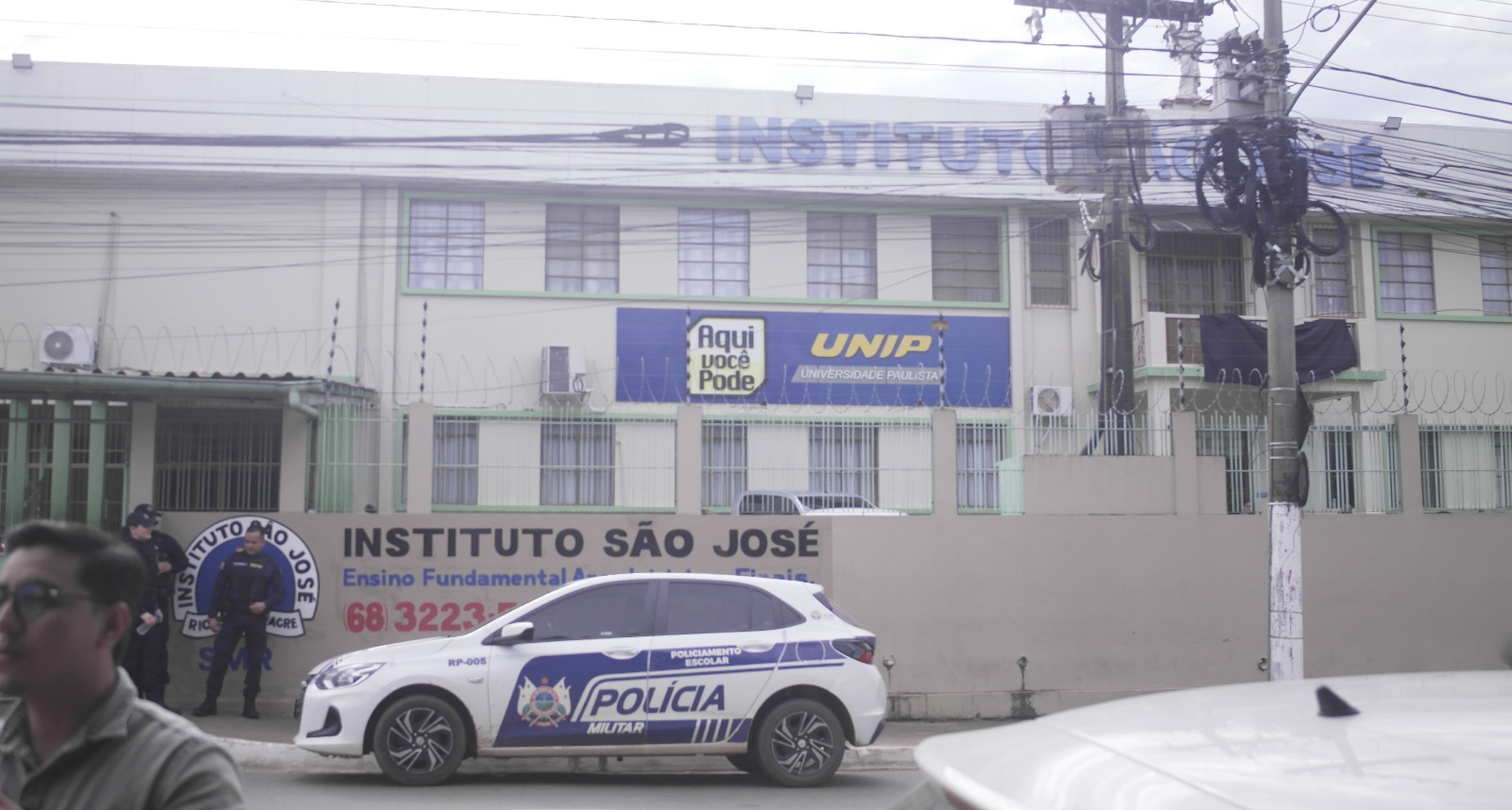 “Qualquer um pode entrar aqui e nos atacar”: medo e insegurança ainda marcam retorno às aulas após ataque em escola