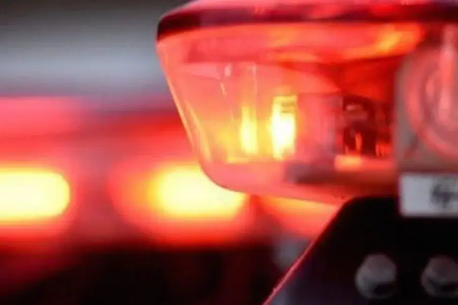 Criança de 5 anos tem parada cardíaca após se afogar em clube